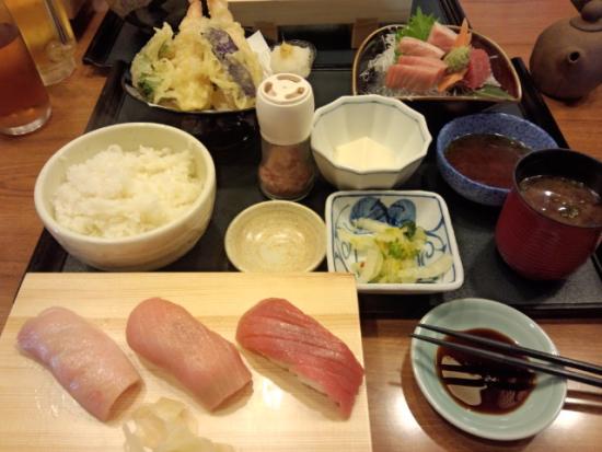 ファイル名: DSC_1119.jpg
ファイルサイズ: 35.7KB 550(W)×413(H) 35.7