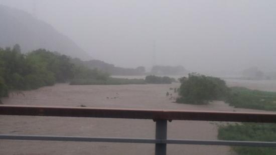 ファイル名: 20120619_185608.jpg
ファイルサイズ: 110.3KB
→クリックで元のサイズを表示 20120619_185608