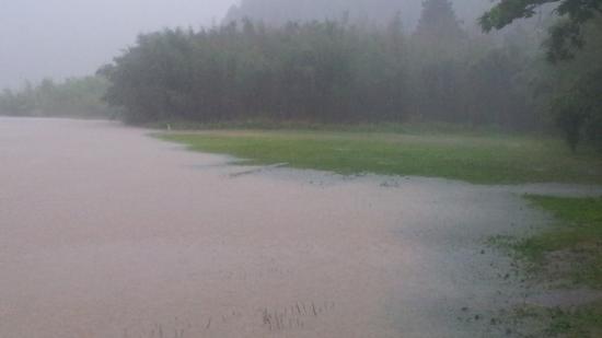 ファイル名: 20120619_185807.jpg
ファイルサイズ: 189.5KB
→クリックで元のサイズを表示 20120619_185807